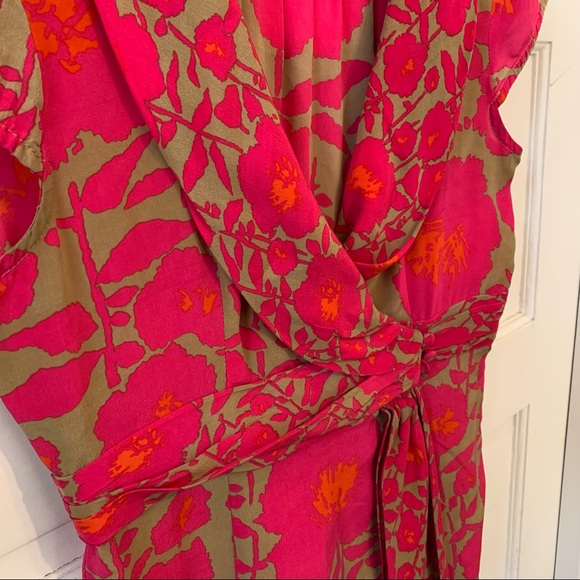 Nanette Lepore 100% Silk Made in USA Fuchsia Pink Floral Cap Sleeve Wrap Shirt - Picture 2 of 11